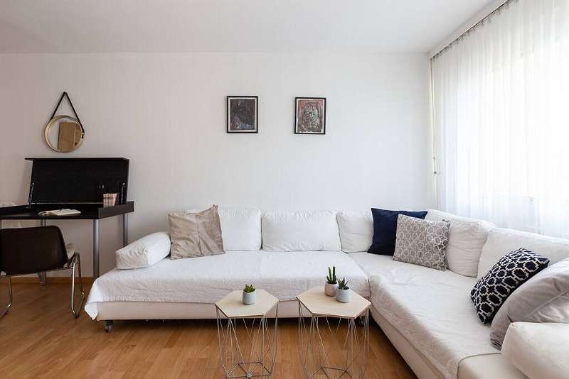 2-bedroom Apartment — photo 1