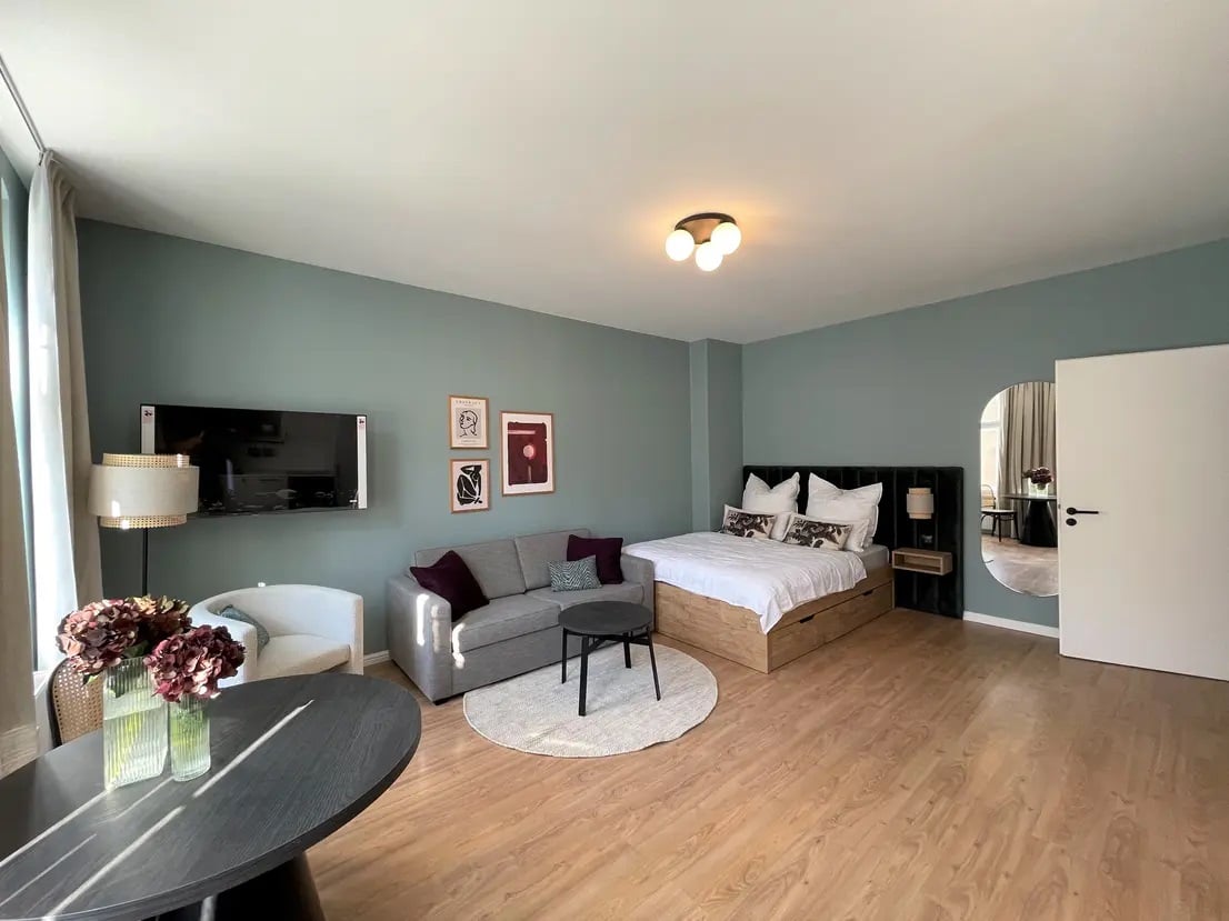1-bedroom Apartment — photo 1