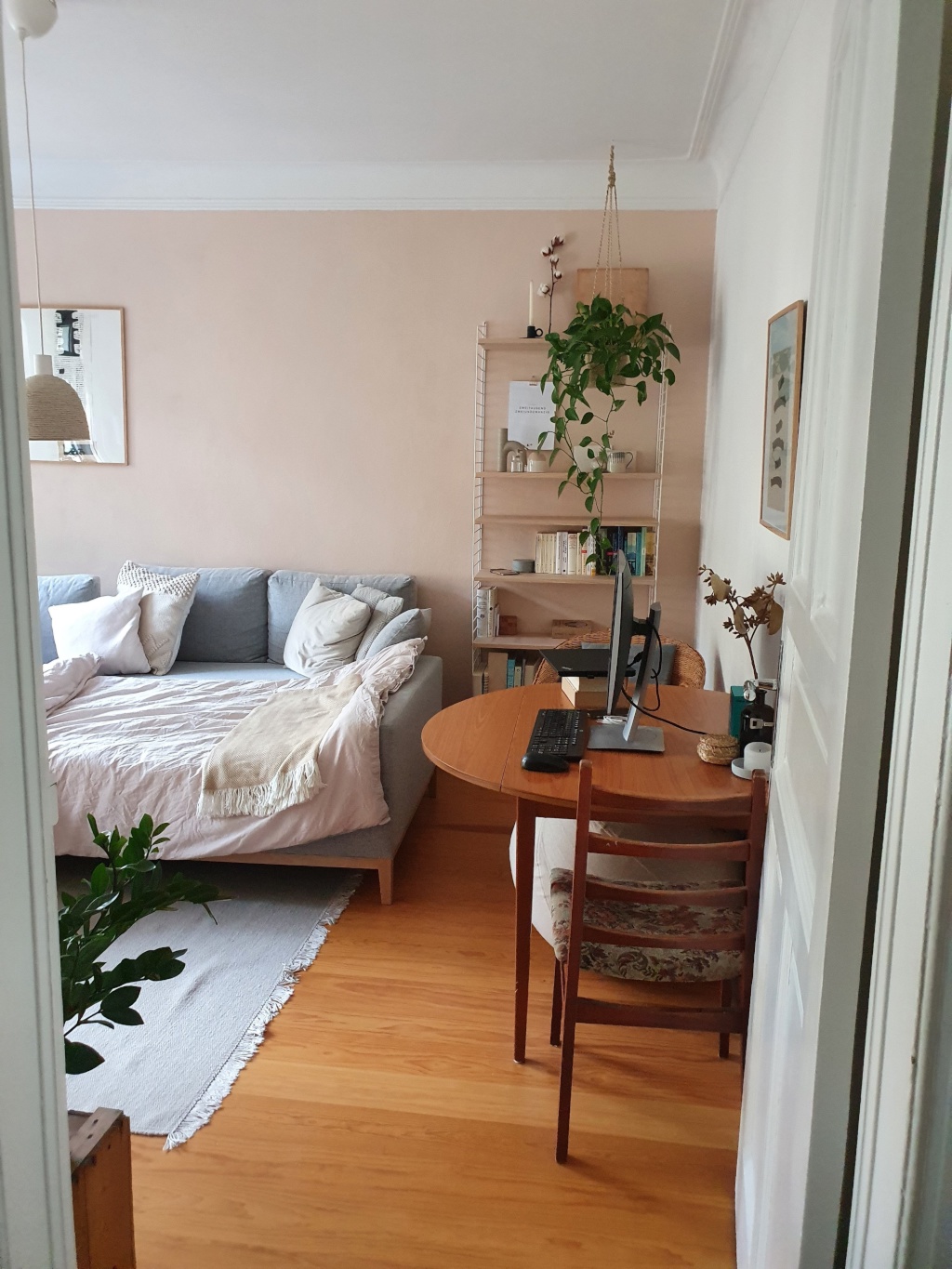 1-bedroom Apartment — photo 1