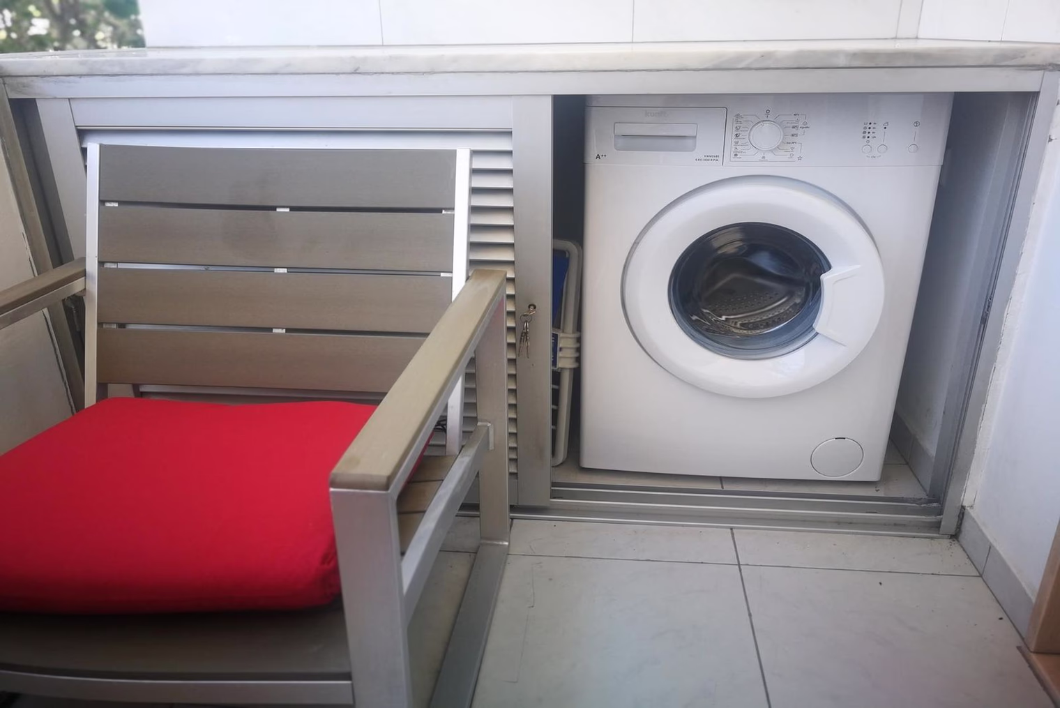 Studio — photo 1