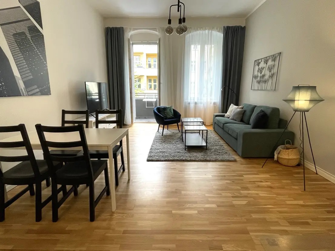 Spacious Apartment with Modern Comfort — photo 1