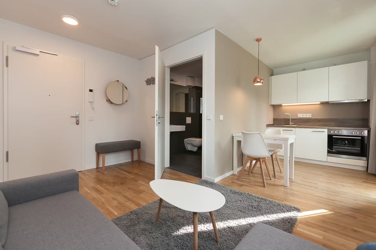 1-bedroom Apartment — photo 1